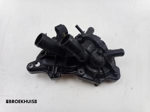 Gebruikte Thermostaathuis Volkswagen Golf VII (AUA) 1.0 TSI 12V BlueMotion Prijs op aanvraag aangeboden door Autobedrijf Broekhuis B.V.