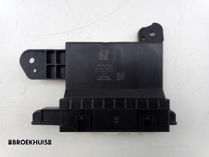 Gebruikte AAC Unit Computerkachel Toyota Prius (ZVW5) 1.8 16V Hybrid Prijs € 140,00 Margeregeling aangeboden door Autobedrijf Broekhuis B.V.