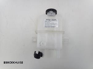 Gebruikte Expansievat Toyota Prius (ZVW5) 1.8 16V Hybrid Prijs € 40,00 Margeregeling aangeboden door Autobedrijf Broekhuis B.V.