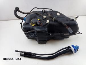 Gebruikte Tank adblue Ford Transit 2.0 TDCi 16V Eco Blue 130 RWD Prijs € 423,50 Inclusief btw aangeboden door Autobedrijf Broekhuis B.V.