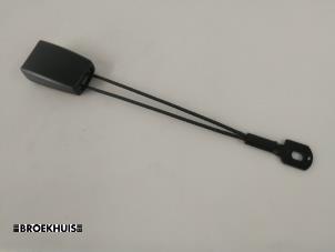 Gebruikte Veiligheidsgordel Insteek links-achter Mercedes A (W168) 2.1 A-210 Evolution Prijs € 20,00 Margeregeling aangeboden door Autobedrijf Broekhuis B.V.