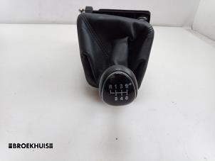 Gebruikte Versnellingspook Ford Transit 2.0 TDCi 16V Eco Blue 130 RWD Prijs € 66,55 Inclusief btw aangeboden door Autobedrijf Broekhuis B.V.