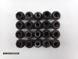 Gebruikte Wielbouten set Ford Transit 2.0 TDCi 16V Eco Blue 130 RWD Prijs € 24,20 Inclusief btw aangeboden door Autobedrijf Broekhuis B.V.