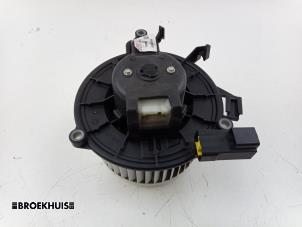 Gebruikte Aanjager Iveco New Daily VI 33S14, 35C14, 35S14 Prijs € 60,50 Inclusief btw aangeboden door Autobedrijf Broekhuis B.V.