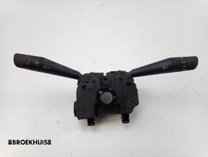 Gebruikte Combischakelaar Stuurkolom Iveco New Daily VI 33S14, 35C14, 35S14 Prijs € 102,85 Inclusief btw aangeboden door Autobedrijf Broekhuis B.V.