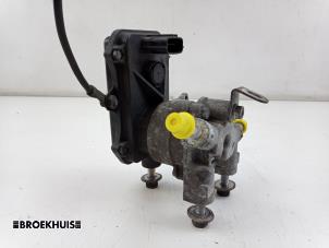 Gebruikte Oliepomp Mitsubishi Outlander (GF/GG) 2.0 16V PHEV 4x4 Prijs € 250,00 Margeregeling aangeboden door Autobedrijf Broekhuis B.V.