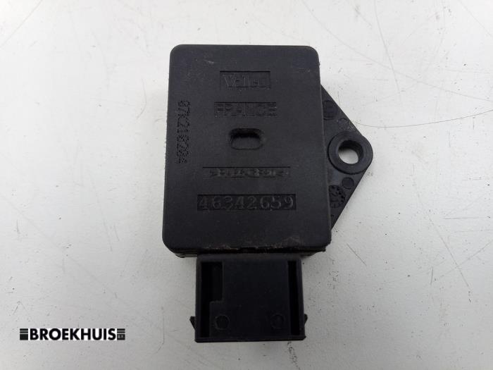 Gebruikte Oliepeil sensor Iveco New Daily VI 33S14, 35C14, 35S14 Prijs € 30,25 Inclusief btw aangeboden door Autobedrijf Broekhuis B.V.