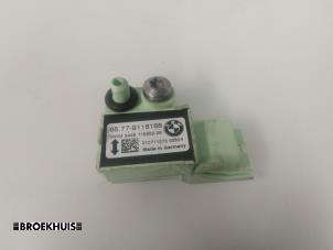 Gebruikte Sensor Airbag BMW 5 serie Touring (E61) 520d 16V Edition Fleet Prijs € 20,00 Margeregeling aangeboden door Autobedrijf Broekhuis B.V.