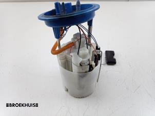 Gebruikte Tank element Pomp Volkswagen Golf VII (AUA) 1.4 TSI 16V Prijs € 35,00 Margeregeling aangeboden door Autobedrijf Broekhuis B.V.