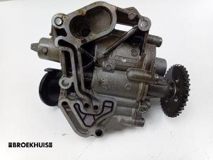 Oliepomp van een Volkswagen Golf VII (AUA) 1.4 TSI 16V 2014