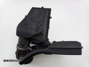Gebruikte Luchtfilterhuis BMW 5 serie (G30) 540i 3.0 TwinPower Turbo 24V Prijs € 100,00 Margeregeling aangeboden door Autobedrijf Broekhuis B.V.