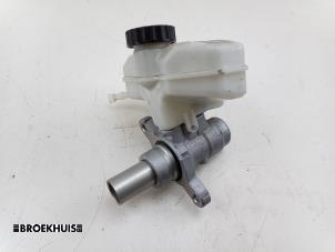 Gebruikte Hoofdremcilinder BMW 5 serie (G30) 540i 3.0 TwinPower Turbo 24V Prijs € 60,00 Margeregeling aangeboden door Autobedrijf Broekhuis B.V.