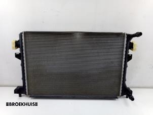 Gebruikte Radiateur Volkswagen Passat Variant (3G5) 2.0 TDI 16V 150 Prijs € 70,00 Margeregeling aangeboden door Autobedrijf Broekhuis B.V.