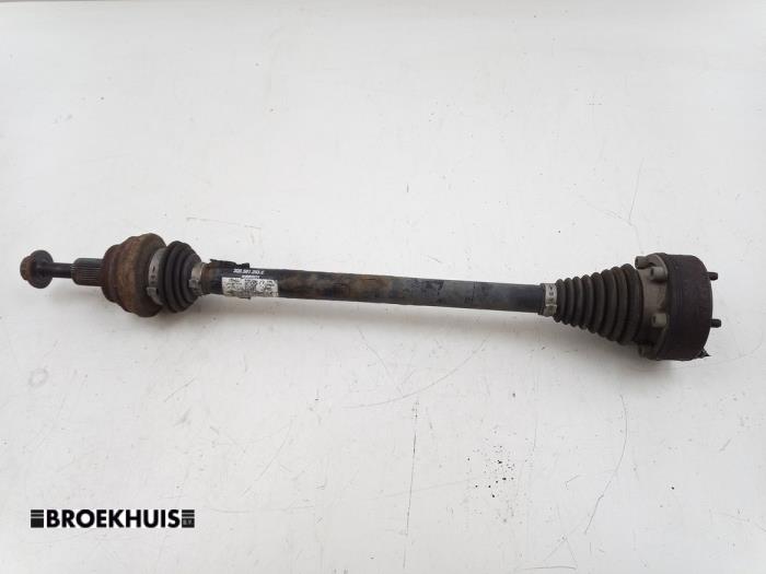 Gebruikte Steekas links-achter Volkswagen Passat Variant (3G5) 2.0 TDI 16V 150 Prijs € 50,00 Margeregeling aangeboden door Autobedrijf Broekhuis B.V.