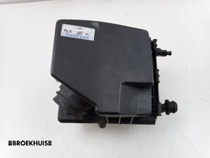 Gebruikte Luchtfilterhuis Opel Corsa D 1.4 16V Twinport Prijs € 45,00 Margeregeling aangeboden door Autobedrijf Broekhuis B.V.