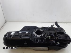 Gebruikte Tank Hyundai i10 (B5) 1.0 12V Prijs € 80,00 Margeregeling aangeboden door Autobedrijf Broekhuis B.V.