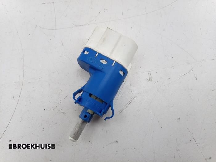 Gebruikte Cruise control sensor Landrover Defender I 2.2 TD4 16V Prijs € 15,00 Margeregeling aangeboden door Autobedrijf Broekhuis B.V.