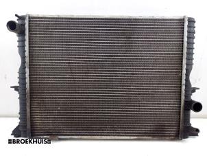 Gebruikte Radiateur Landrover Defender I 2.2 TD4 16V Prijs € 150,00 Margeregeling aangeboden door Autobedrijf Broekhuis B.V.