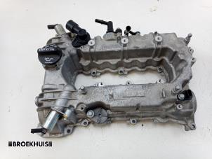 Gebruikte Kleppendeksel Opel Astra K Sports Tourer 1.0 Turbo 12V Prijs € 200,00 Margeregeling aangeboden door Autobedrijf Broekhuis B.V.