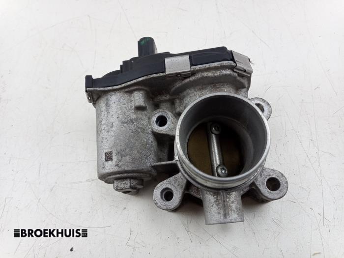 Gebruikte Gasklephuis Opel Astra K Sports Tourer 1.0 Turbo 12V Prijs € 35,00 Margeregeling aangeboden door Autobedrijf Broekhuis B.V.
