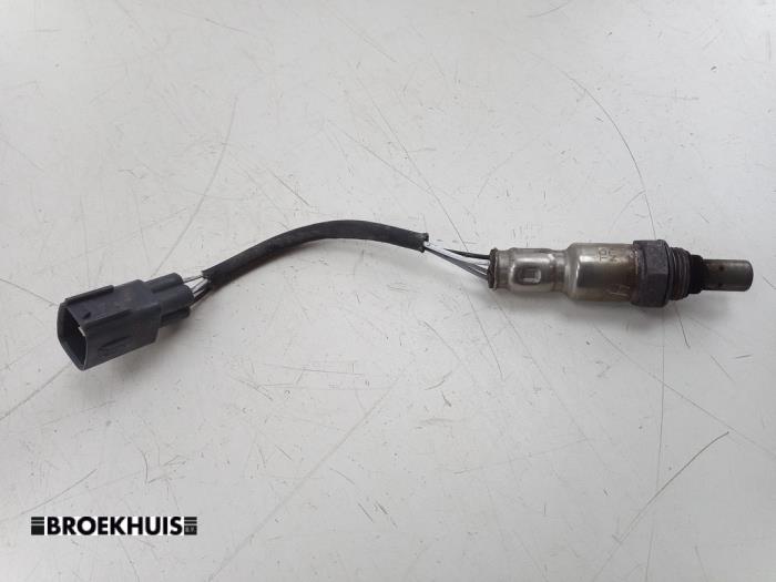 Gebruikte Lambda Sonde Toyota Yaris III (P13) 1.33 16V Dual VVT-I Prijs € 30,00 Margeregeling aangeboden door Autobedrijf Broekhuis B.V.