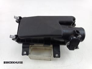Gebruikte Luchtfilterhuis Toyota Yaris III (P13) 1.33 16V Dual VVT-I Prijs € 30,00 Margeregeling aangeboden door Autobedrijf Broekhuis B.V.