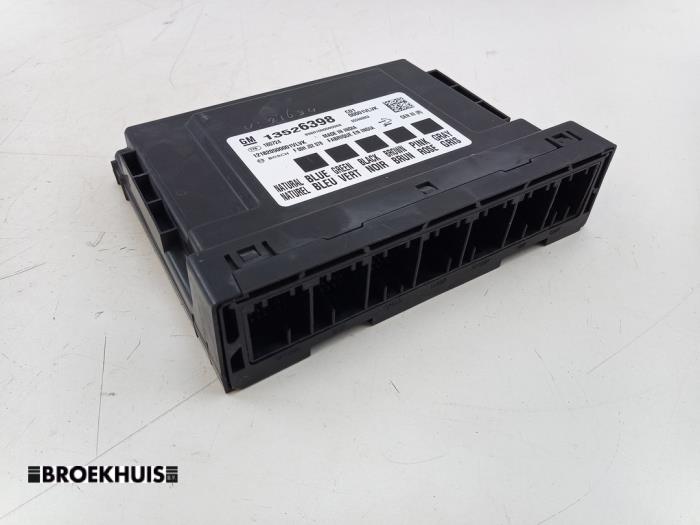 Gebruikte Bodycontrol Module Opel Astra K Sports Tourer 1.0 Turbo 12V Prijs € 50,00 Margeregeling aangeboden door Autobedrijf Broekhuis B.V.