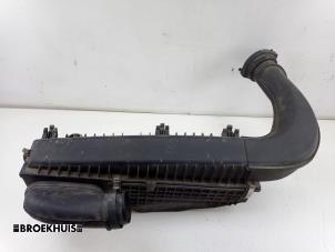 Gebruikte Luchtfilterhuis Mercedes C Estate (S205) C-180 BlueTEC, C-180 d 1.6 16V Prijs € 100,00 Margeregeling aangeboden door Autobedrijf Broekhuis B.V.