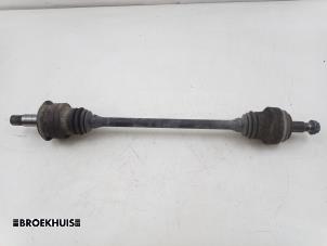 Gebruikte Steekas rechts-achter Mercedes C Estate (S205) C-180 BlueTEC, C-180 d 1.6 16V Prijs € 100,00 Margeregeling aangeboden door Autobedrijf Broekhuis B.V.