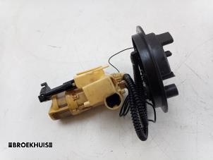 Gebruikte Tank element Pomp Mercedes C Estate (S205) C-180 BlueTEC, C-180 d 1.6 16V Prijs € 30,00 Margeregeling aangeboden door Autobedrijf Broekhuis B.V.