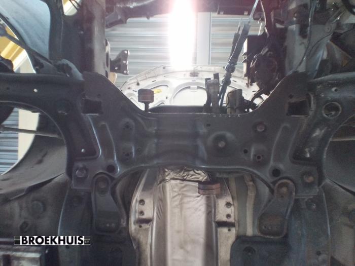 Gebruikte Subframe Seat Ibiza IV (6J5) 1.4 16V Prijs € 35,00 Margeregeling aangeboden door Autobedrijf Broekhuis B.V.