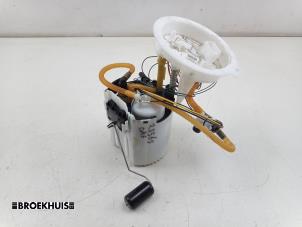 Gebruikte Tank element Pomp Volvo V60 II (ZW) 2.0 T8 16V Plug-in Hybrid AWD Prijs € 75,00 Margeregeling aangeboden door Autobedrijf Broekhuis B.V.