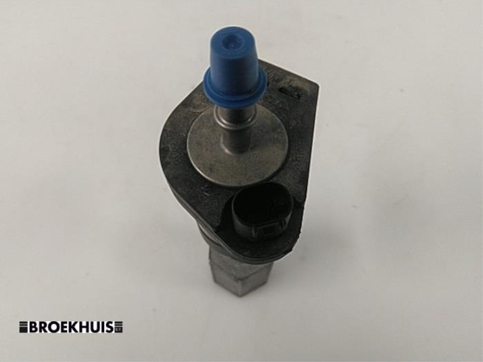 Brandstofpomp Elektrisch van een Volvo V60 II (ZW) 2.0 T8 16V Plug-in Hybrid AWD 2021