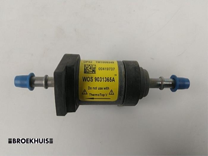 Brandstofpomp Elektrisch van een Volvo V60 II (ZW) 2.0 T8 16V Plug-in Hybrid AWD 2021