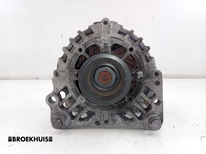 Dynamo van een Seat Ibiza IV (6J5) 1.4 16V 2012