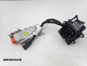 Gebruikte Oplaadpunt stekker aansluiting Volvo V60 II (ZW) 2.0 T8 16V Plug-in Hybrid AWD Prijs € 175,00 Margeregeling aangeboden door Autobedrijf Broekhuis B.V.