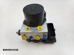 Gebruikte ABS Pomp Seat Ibiza IV (6J5) 1.4 16V Prijs € 50,00 Margeregeling aangeboden door Autobedrijf Broekhuis B.V.