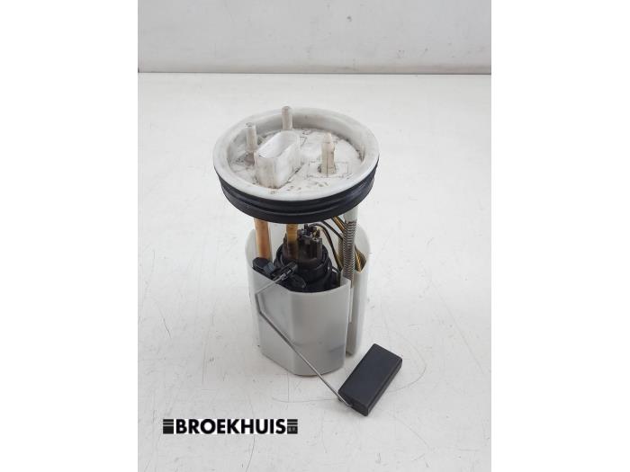Gebruikte Tank element Pomp Seat Ibiza IV (6J5) 1.4 16V Prijs € 25,00 Margeregeling aangeboden door Autobedrijf Broekhuis B.V.