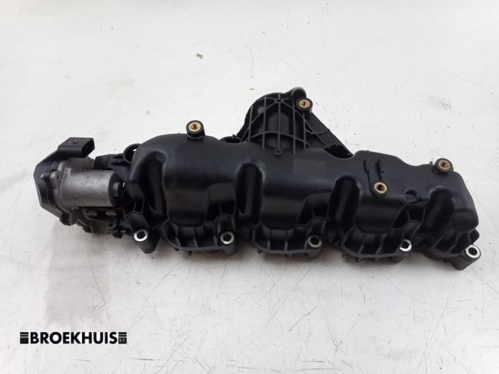 Gebruikte Spruitstuk Inlaat Audi A4 Avant (B8) 2.0 TDI 16V Prijs € 55,00 Margeregeling aangeboden door Autobedrijf Broekhuis B.V.