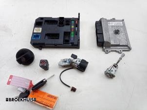 Gebruikte Inspuitcomputer Citroen C3 (SC) 1.2 VTi 82 12V Prijs € 150,00 Margeregeling aangeboden door Autobedrijf Broekhuis B.V.