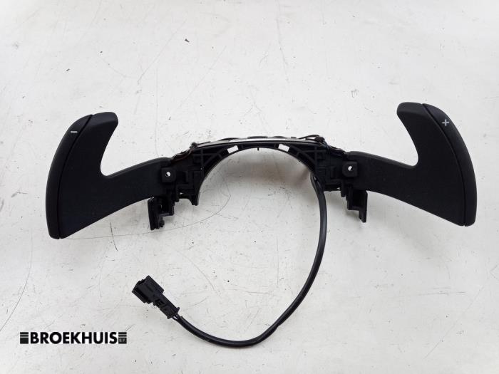 Gebruikte Schakelflipper set Citroen C3 (SC) 1.2 VTi 82 12V Prijs € 25,00 Margeregeling aangeboden door Autobedrijf Broekhuis B.V.