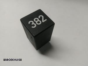Gebruikte Relais Audi A4 (B6) Prijs € 10,00 Margeregeling aangeboden door Autobedrijf Broekhuis B.V.