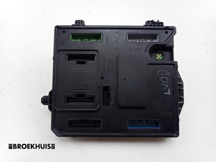 Gebruikte Computer Body Control Renault Megane III Grandtour (KZ) 1.5 dCi 110 Prijs € 75,00 Margeregeling aangeboden door Autobedrijf Broekhuis B.V.