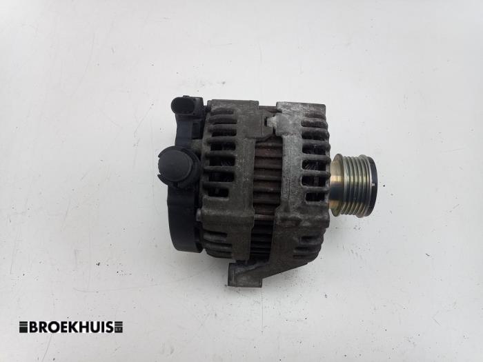 Gebruikte Dynamo Ford S-Max (GBW) 2.5 Turbo 20V Prijs € 50,00 Margeregeling aangeboden door Autobedrijf Broekhuis B.V.