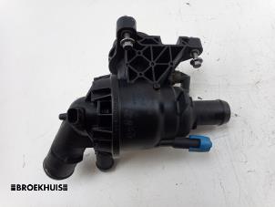 Gebruikte Thermostaathuis Ford Transit Custom 2.0 TDCi 16V Eco Blue 105 Prijs op aanvraag aangeboden door Autobedrijf Broekhuis B.V.