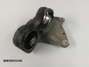 Gebruikte Motorsteun Peugeot 307 Break (3E) 2.0 HDi 90 Prijs € 20,00 Margeregeling aangeboden door Autobedrijf Broekhuis B.V.