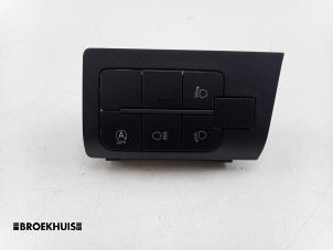 Gebruikte Start/Stop schakelaar Fiat Ducato (250) 2.2 D 160 Multijet 3 Prijs € 54,45 Inclusief btw aangeboden door Autobedrijf Broekhuis B.V.