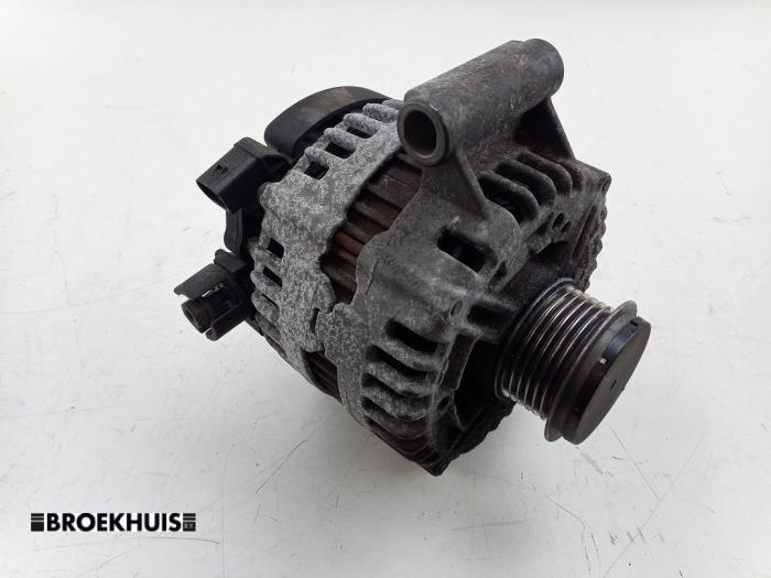 Gebruikte Dynamo Ford Mondeo IV Wagon 2.0 16V Prijs € 50,00 Margeregeling aangeboden door Autobedrijf Broekhuis B.V.