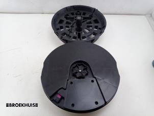 Gebruikte Subwoofer Volkswagen Up! (121) 1.0 12V 75 Prijs € 120,00 Margeregeling aangeboden door Autobedrijf Broekhuis B.V.