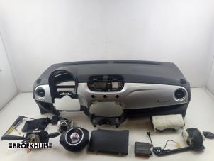 Gebruikte Airbag set + dashboard Fiat 500 (312) 1.2 Prijs € 750,00 Margeregeling aangeboden door Autobedrijf Broekhuis B.V.